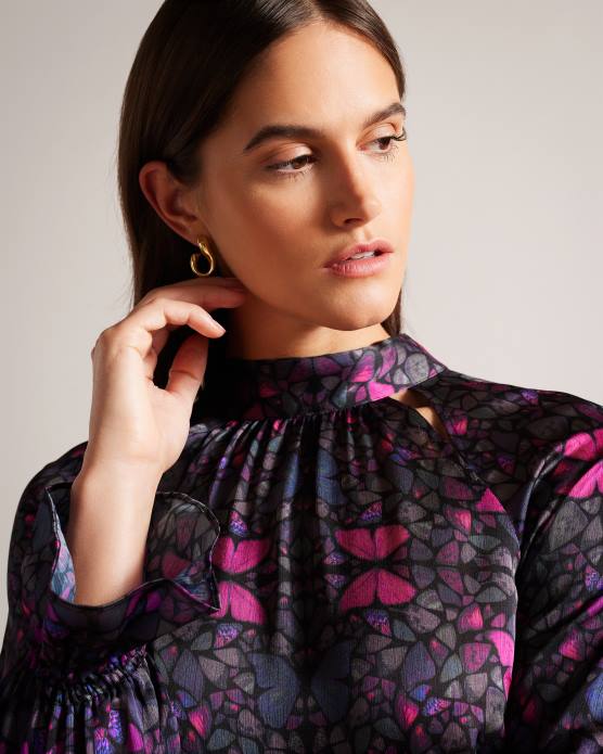 Ted Baker femmes 60VD71 vêtements heiydii - Blouse en satin à imprimé papillon et col montant noir