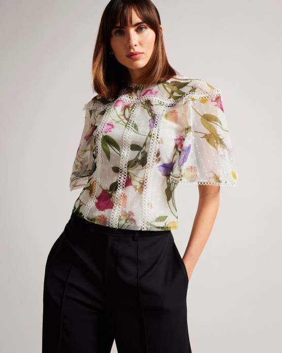 Ted Baker femmes 60VD230 vêtements Arelln - Top fleuri à col montant et détails en dentelle blanc