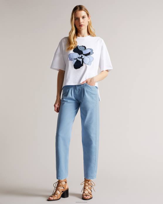 Ted Baker femmes 60VD616 vêtements Jean à jambe droite Zandin avec empiècement sur le devant et détails plissés lavage léger