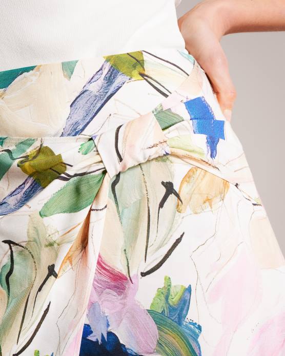 Ted Baker femmes 60VD318 vêtements salleey - jupe asymétrique torsadée blanc