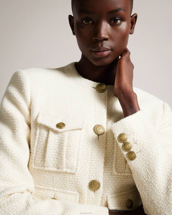 Ted Baker femmes 60VD126 vêtements cremla - veste courte boutonnée en boucle naturel