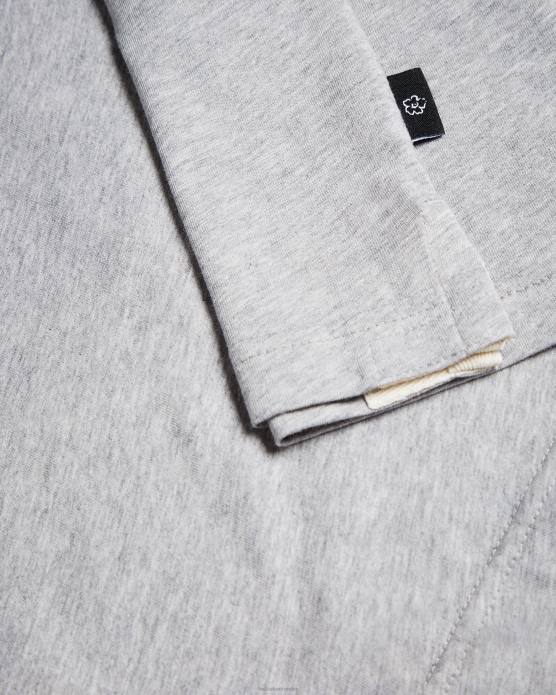 Ted Baker Hommes 60VD1705 vêtements t-shirt universitaire tedford ss marnes grises