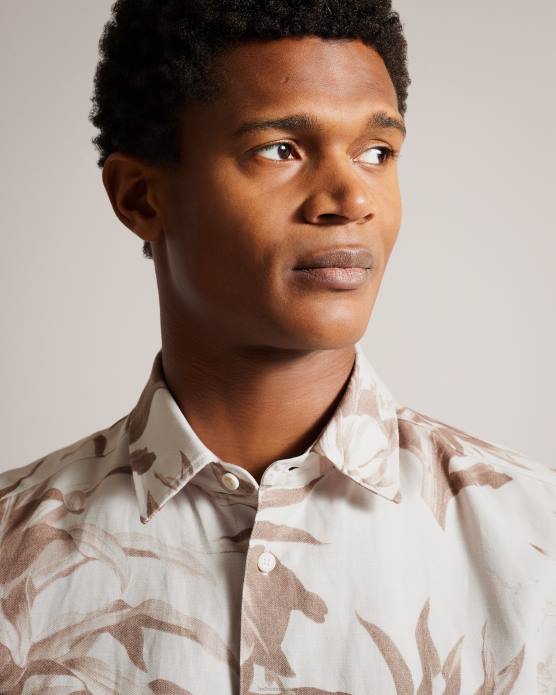 Ted Baker Hommes 60VD1458 vêtements belmar - chemise à manches courtes à imprimé botanique naturel