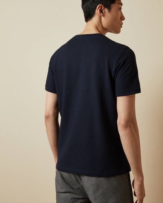 Ted Baker Hommes 60VD1574 vêtements t-shirt en coton texturé caramel marine